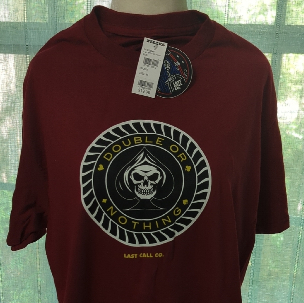 NWT DARK RED MEN'S GRAPHIC T-SHIRT SIZE MEDIUM SKULL SPADE DOUBLE OR NOTHING